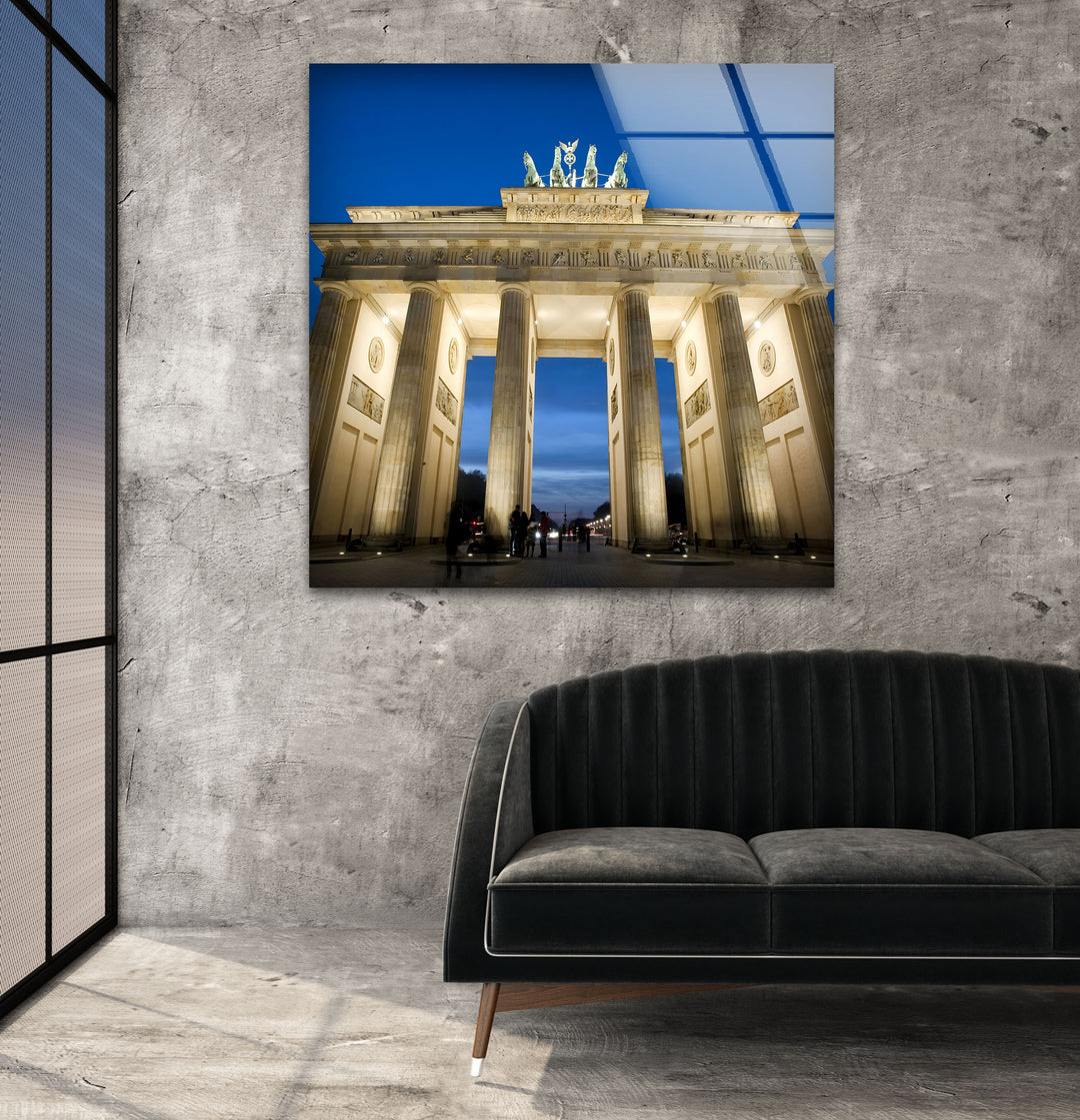 Experience the Majestic Brandenburg Gate at Twilight