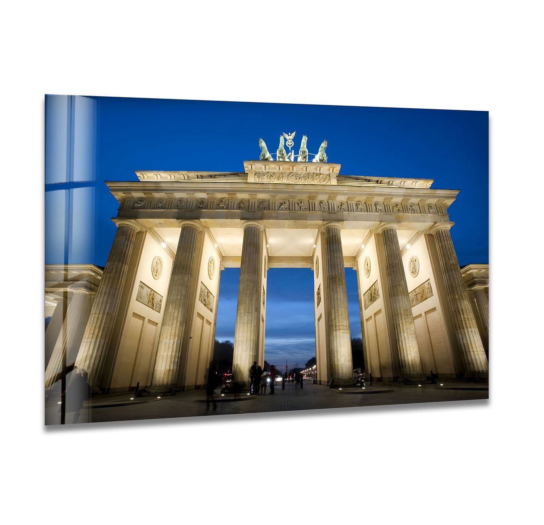 Experience the Majestic Brandenburg Gate at Twilight