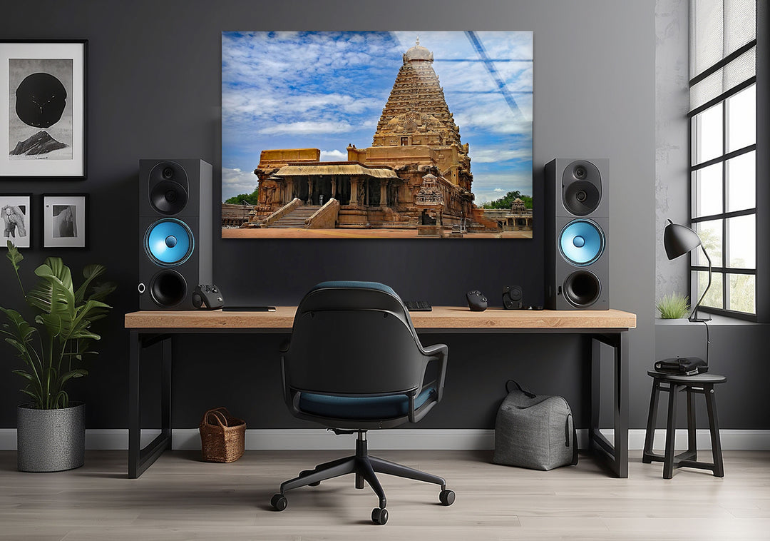 A piece of history in your home – Brihadeeswarar Temple immortalized on premium quality UV printed glass.