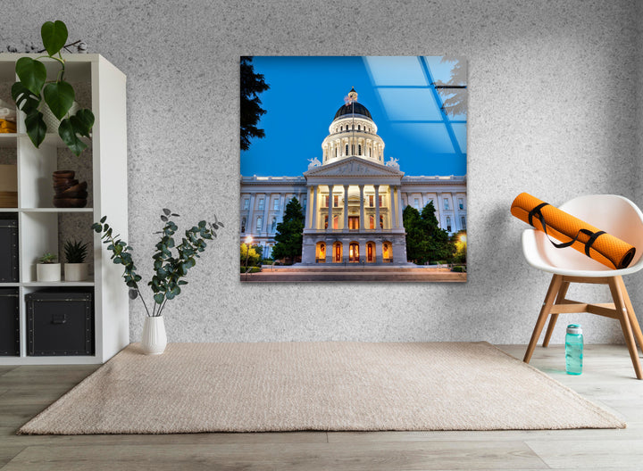 State Capitol of California: A Historic Government Landmark on Glass
