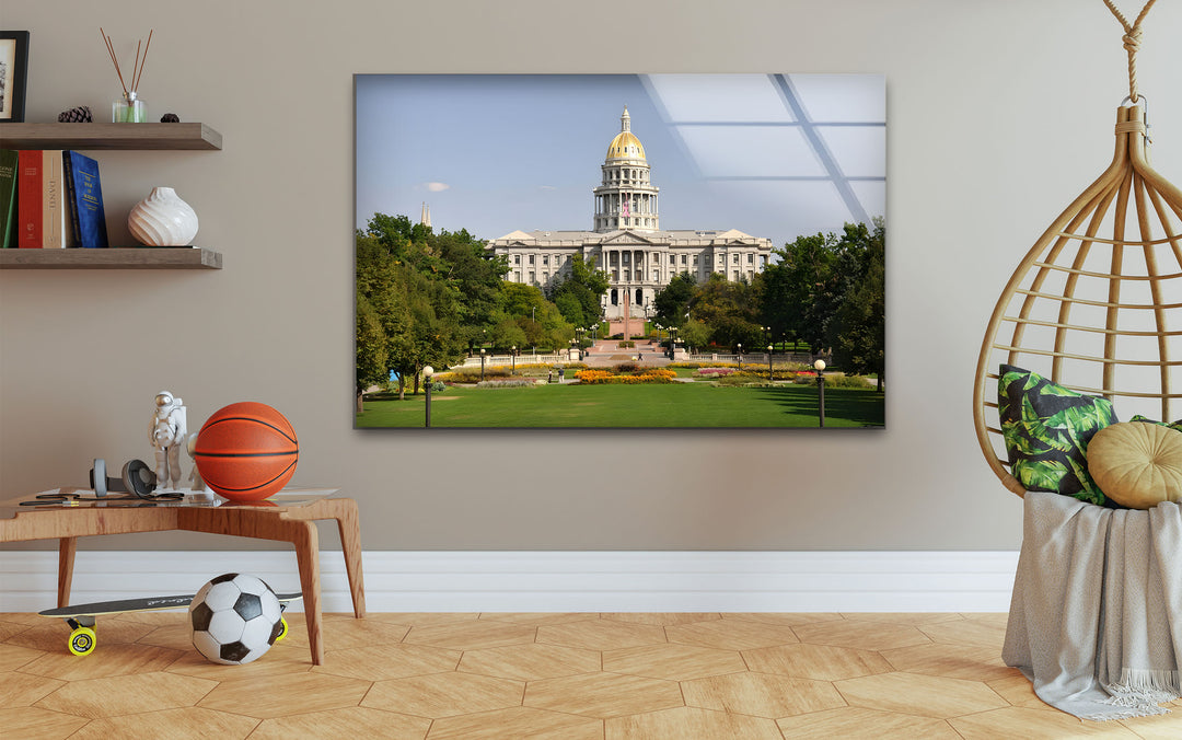 Golden Dome Colorado State Capitol: Iconic Landmark on Glass
