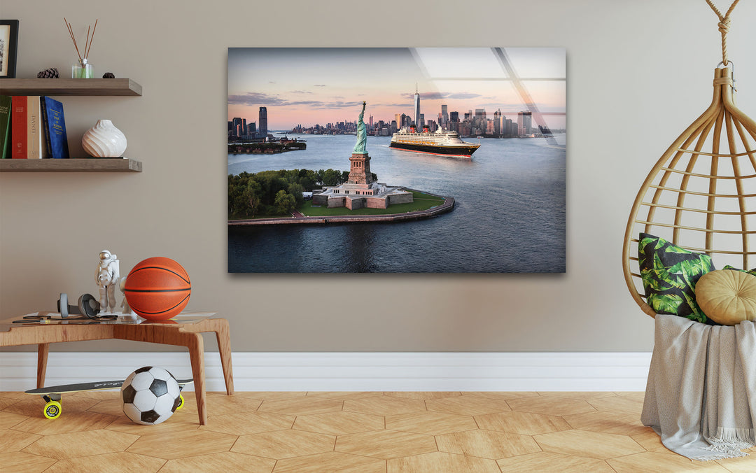 Statue of Liberty: Stunning American Landmark and Skyline on Glass
