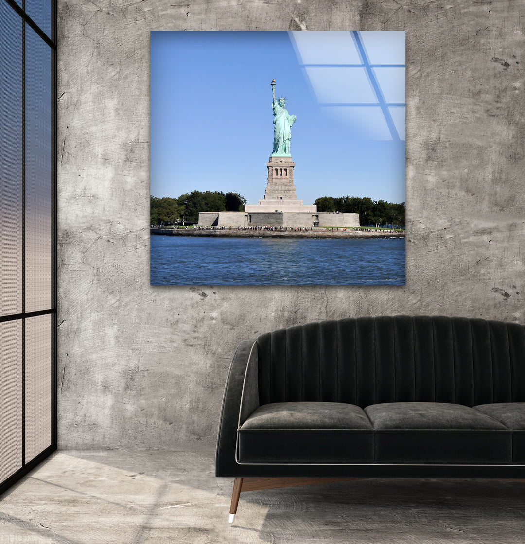 Statue of Liberty Glass Wall Art – Iconic New York Landmark in Bright Daylight