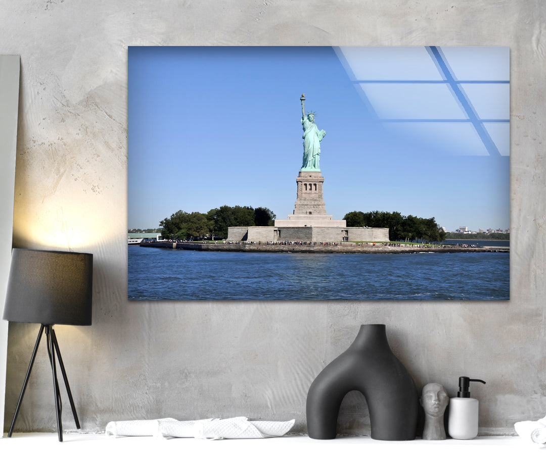 Statue of Liberty Glass Wall Art – Iconic New York Landmark in Bright Daylight