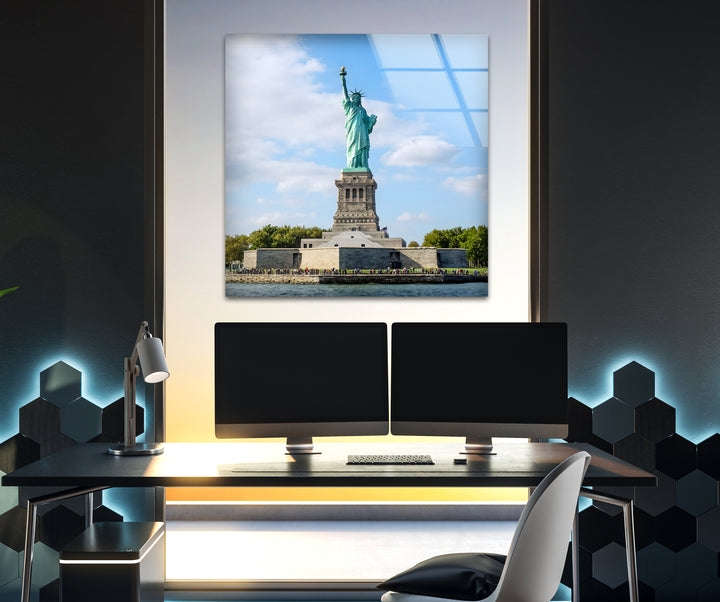 Statue of Liberty Glass Wall Art – Majestic New York Landmark in Daylight