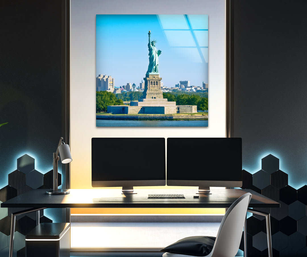 Statue of Liberty Glass Wall Art – Majestic New York Landmark in Bright Daylight