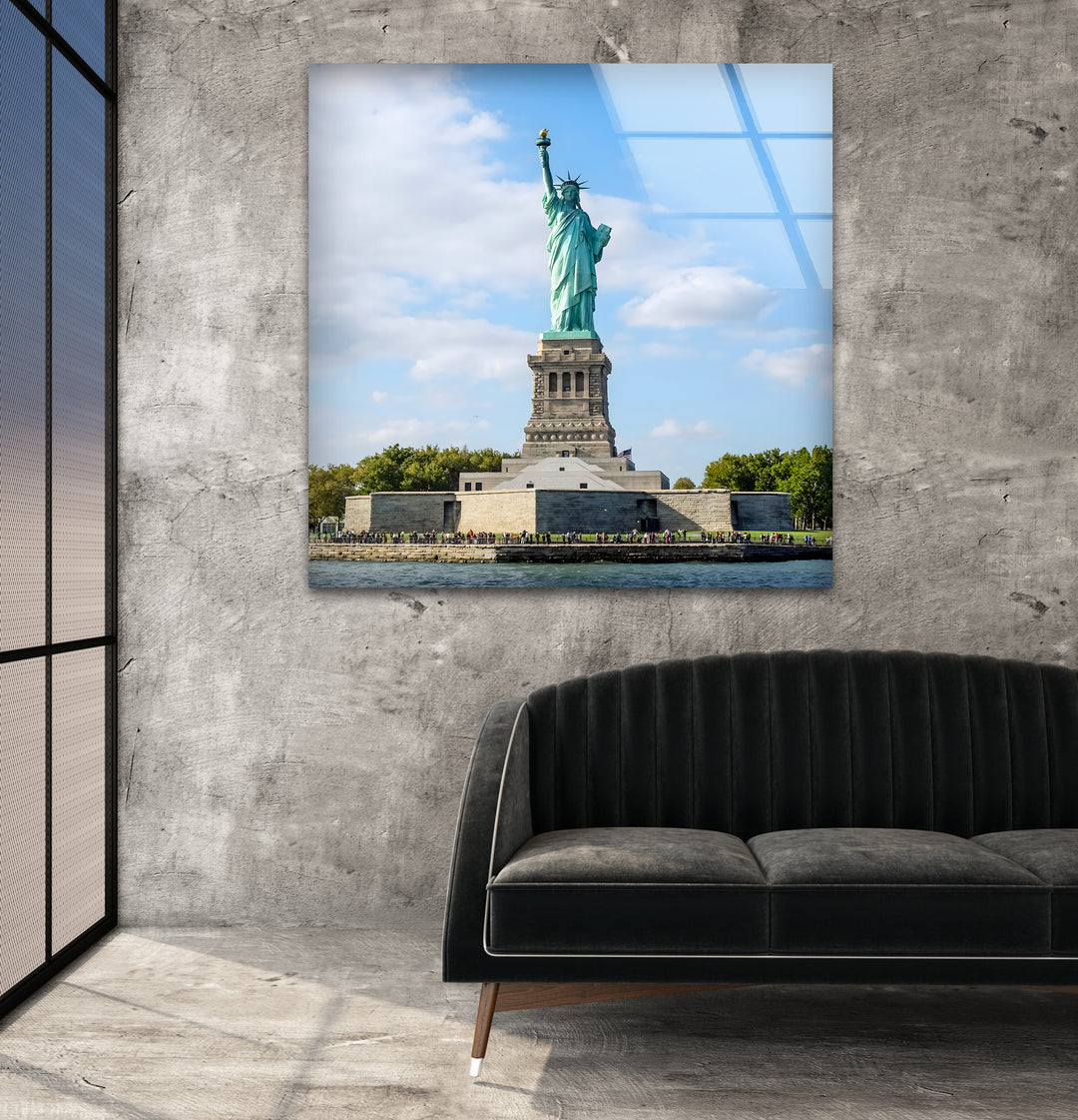 Statue of Liberty Glass Wall Art – Majestic New York Landmark in Daylight