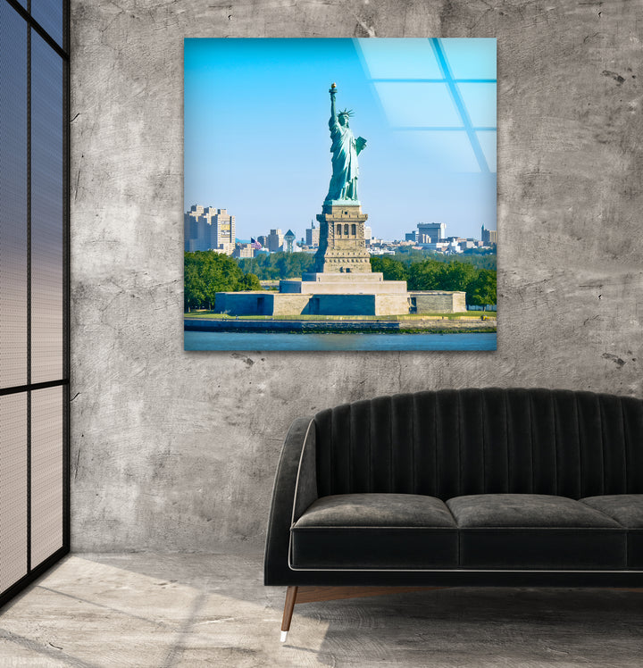 Statue of Liberty Glass Wall Art – Majestic New York Landmark in Bright Daylight