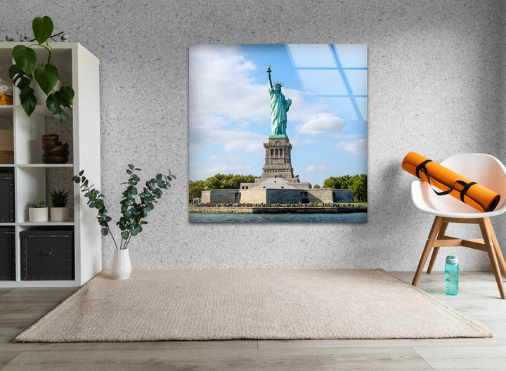 Statue of Liberty Glass Wall Art – Majestic New York Landmark in Daylight