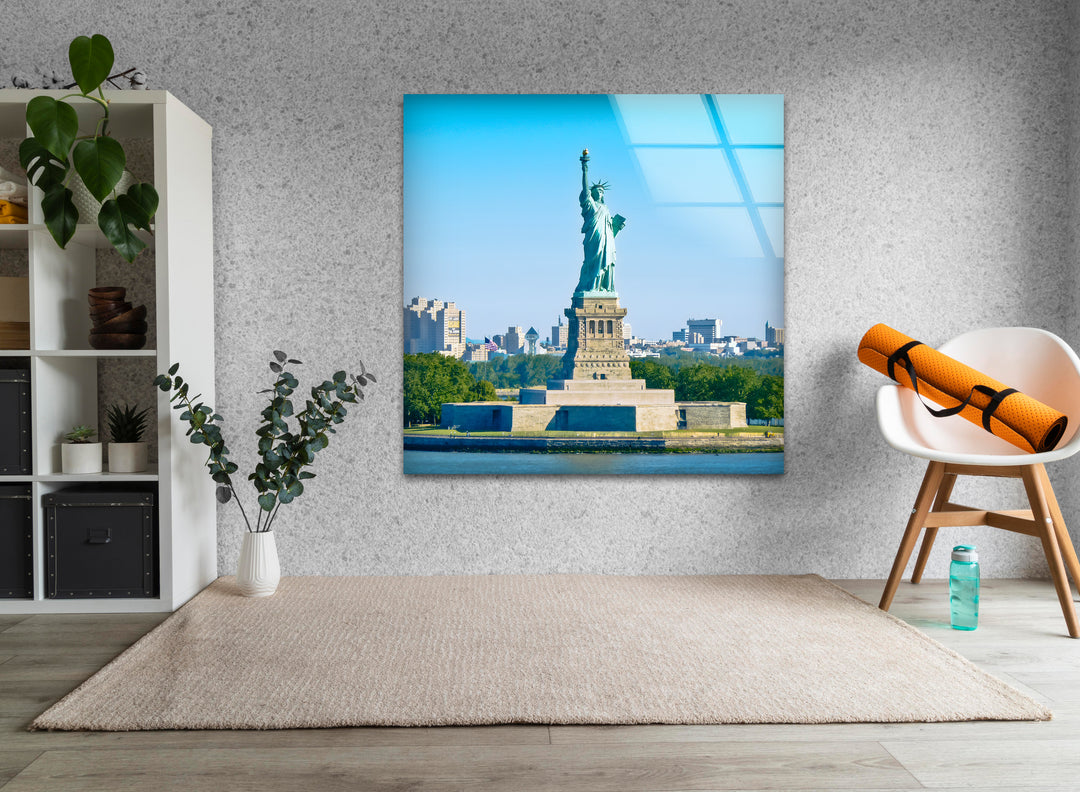 Statue of Liberty Glass Wall Art – Majestic New York Landmark in Bright Daylight