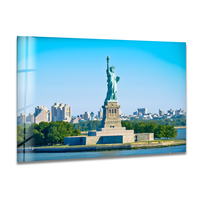 Statue of Liberty Glass Wall Art – Majestic New York Landmark in Bright Daylight