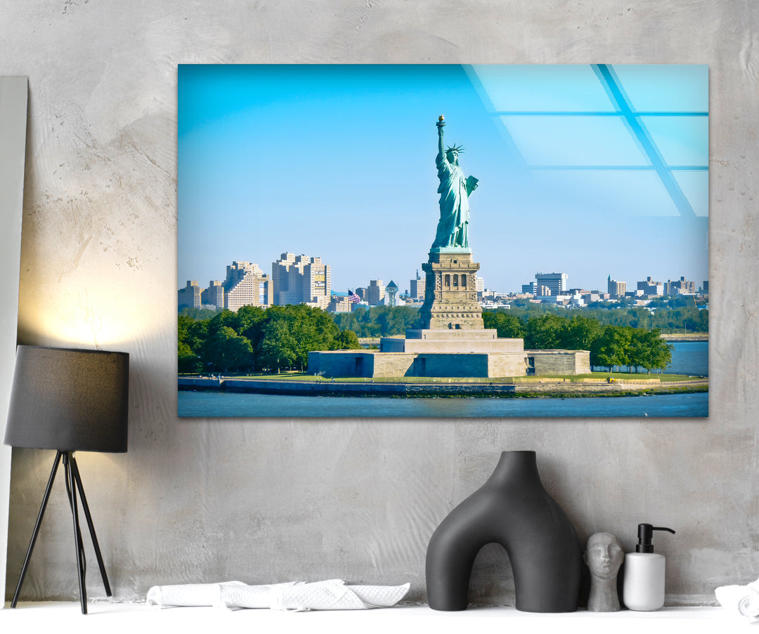 Statue of Liberty Glass Wall Art – Majestic New York Landmark in Bright Daylight