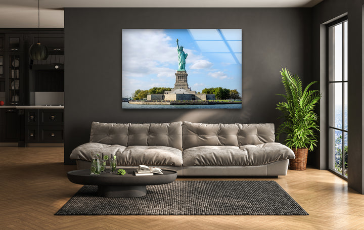 Statue of Liberty Glass Wall Art – Majestic New York Landmark in Daylight