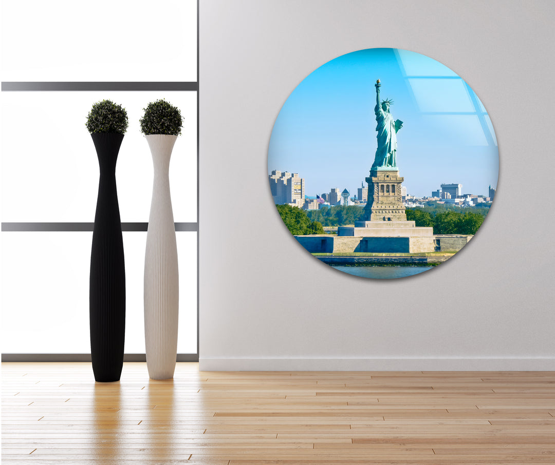 Statue of Liberty Glass Wall Art – Majestic New York Landmark in Bright Daylight