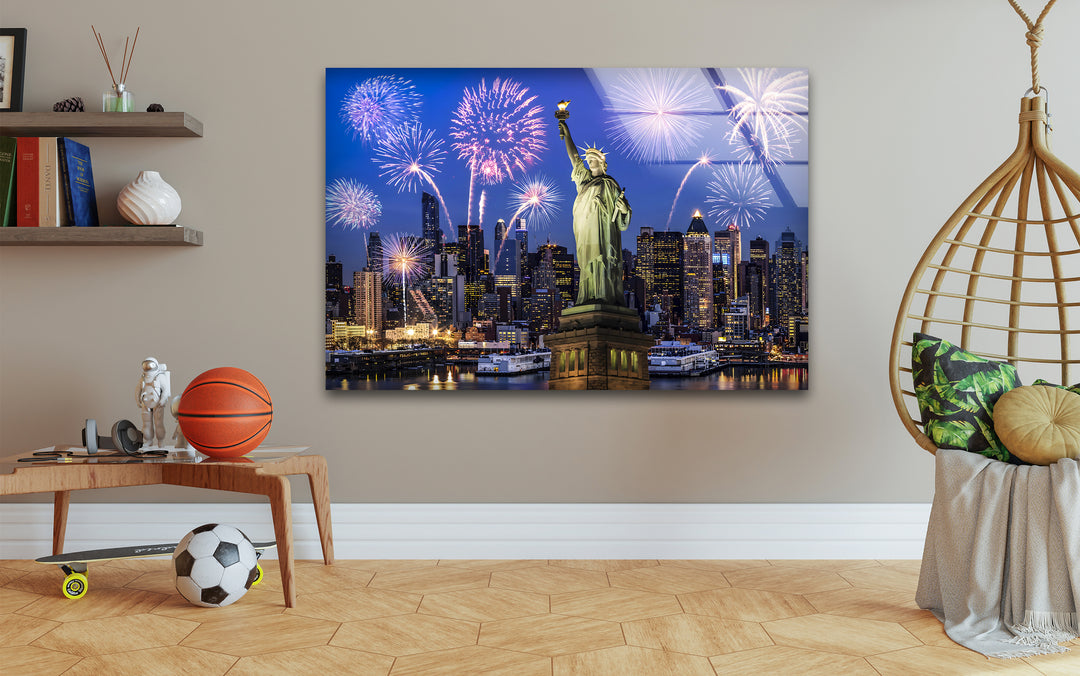 Statue of Liberty Glass Wall Art – Iconic New York Landmark with Fireworks Display