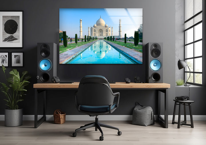 Taj Mahal Glass Wall Art – Majestic Reflection of India’s Iconic Landmark