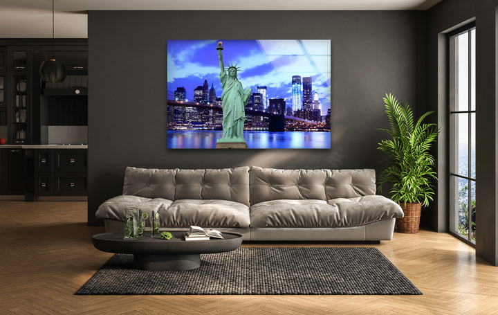 Statue of Liberty Glass Wall Art – Iconic New York Landmark with Brooklyn Bridge View at Night