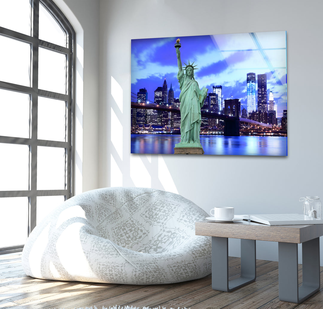 Statue of Liberty Glass Wall Art – Iconic New York Landmark with Brooklyn Bridge View at Night