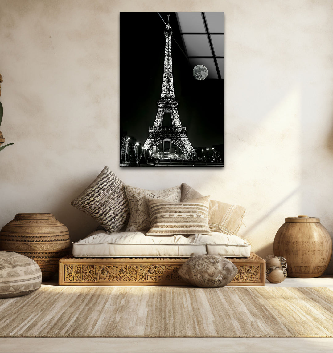 Unique black and white wall decor capturing the Eiffel Tower in a minimalist and elegant design.