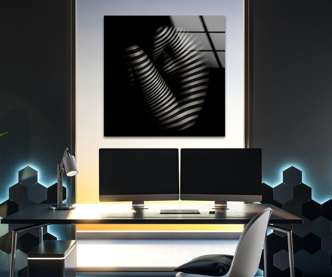 Sophisticated erotic drawings paired with bold sexy art aesthetics
