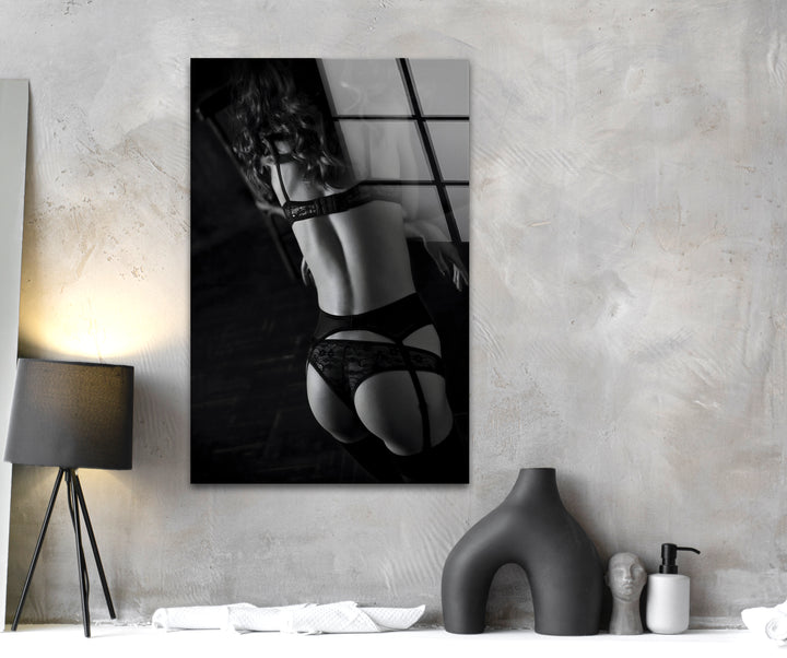 Erotic paintings and nude art combined with striking sexy decor aesthetics
