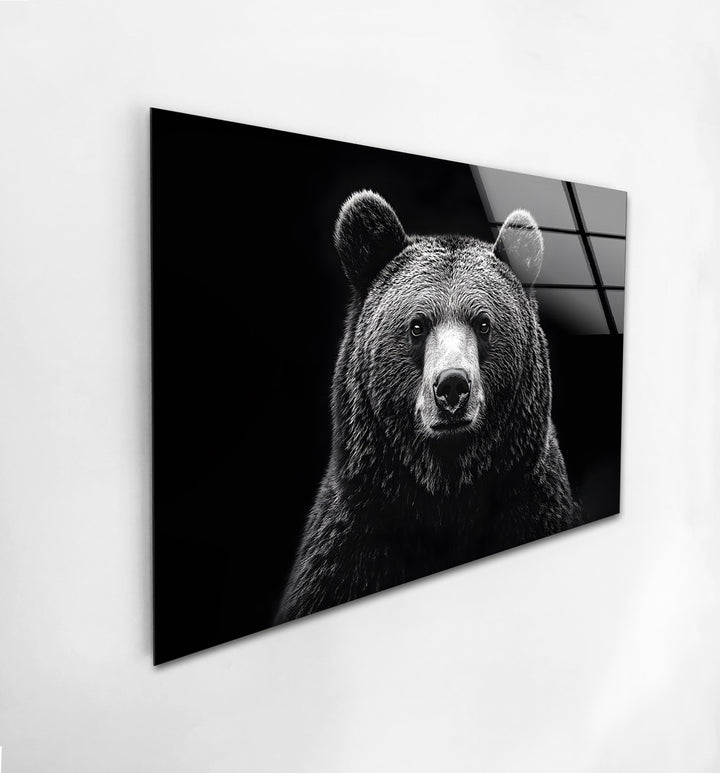 Powerful black-and-white bear wall art, perfect for adding strength and elegance to your space.
