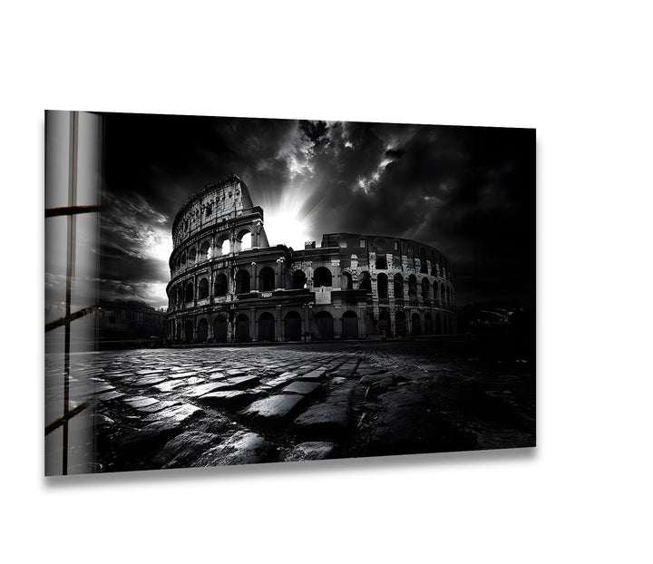 Striking black-and-white Roman Colosseum design on glass, capturing the grandeur of ancient architecture.
