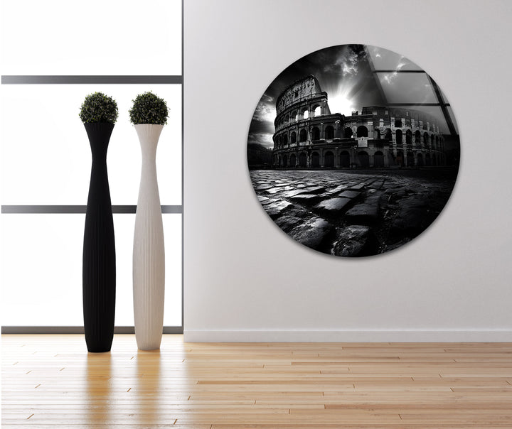 Elegant black-and-white design of the Roman Colosseum on glass, offering a classic architectural touch.