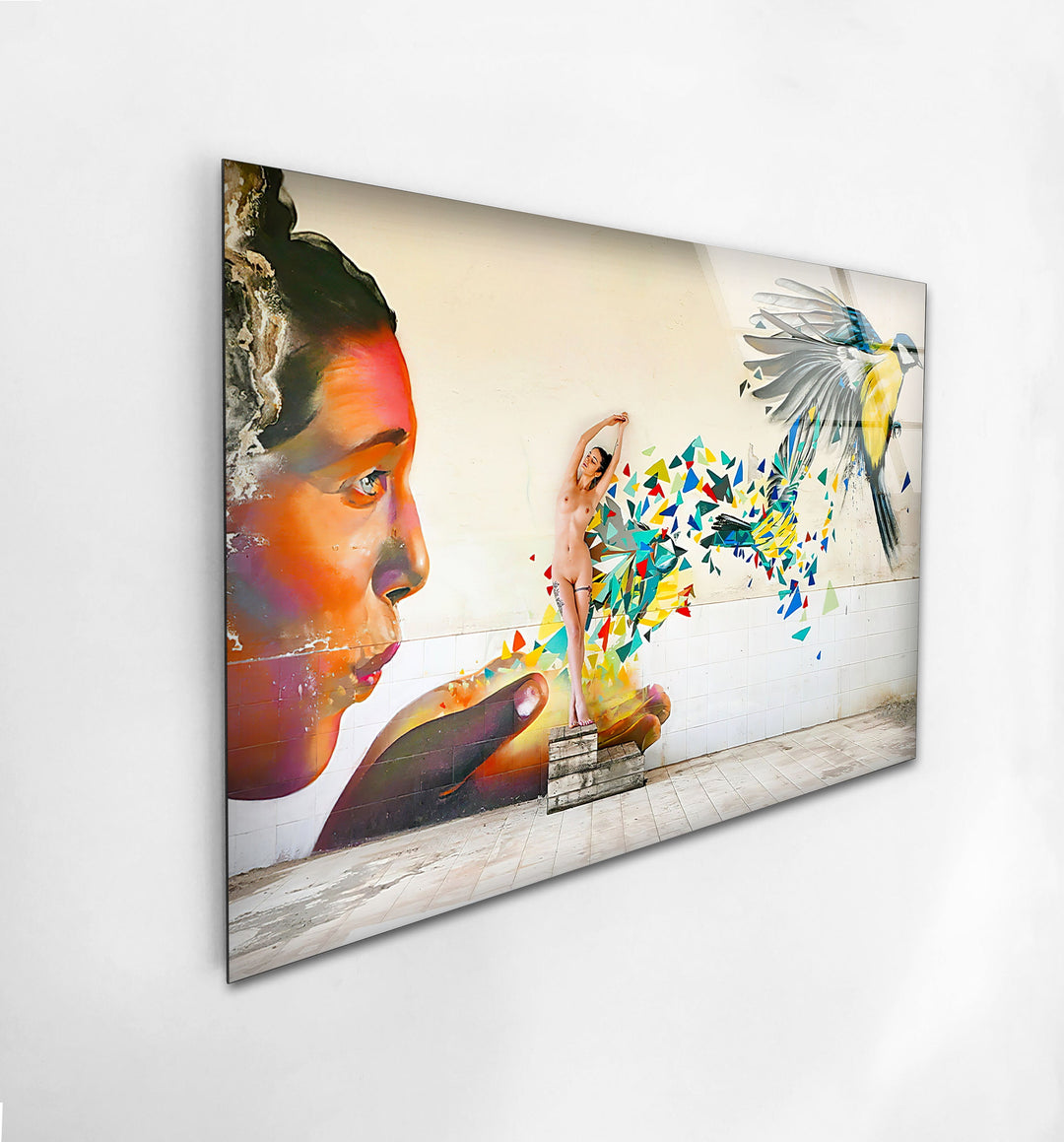 Cool Art Pieces & Glass Wall Pictures